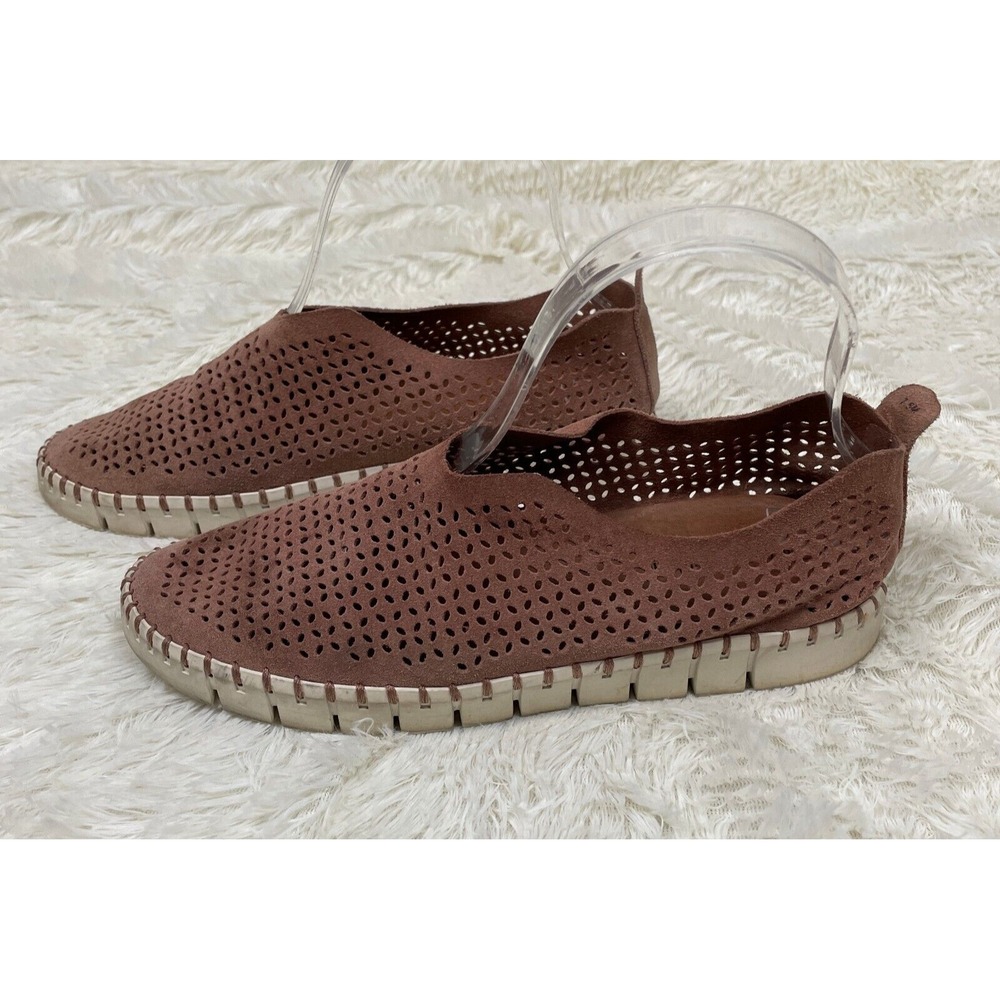 Jeffrey Campbell Tiles‎ Shoes Womens 7.5 Pink Suede Perforated Slip On Casual